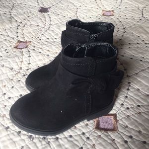 LIKE NEW Children’s Place Booties